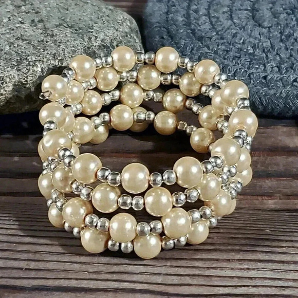 Handcrafted Champagne Beige Glass Pearl Silver Beads Wrap Bracelet - Picture 4 of 6